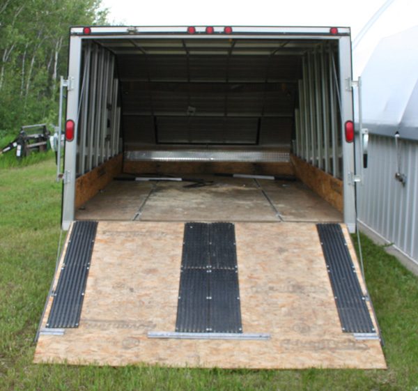 single-axle-aluminum-skidoo-trailer-2